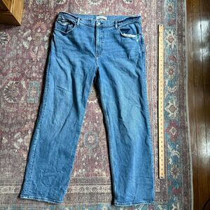 Abercrombie & Fitch Women’s The 90’s Relaxed Jean High Rise size 34- 18R